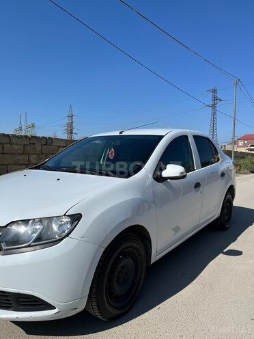 Renault Logan-2