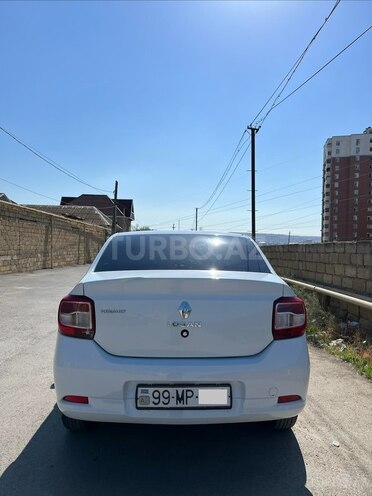 Renault Logan-4