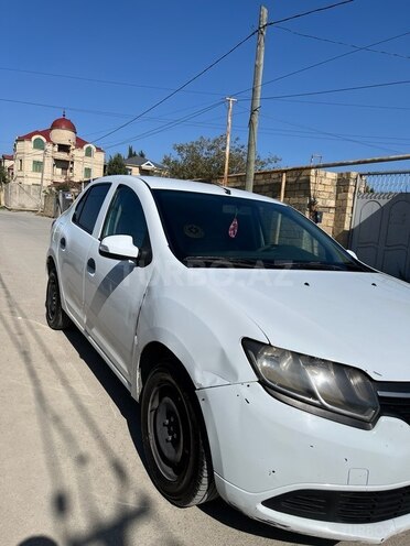 Renault Logan-6