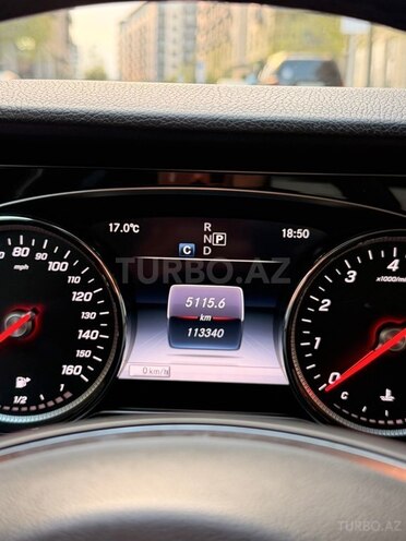 Mercedes E 300 4MATIC-11