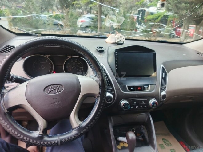 Hyundai ix35-15