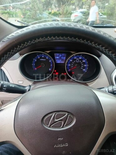 Hyundai ix35-16