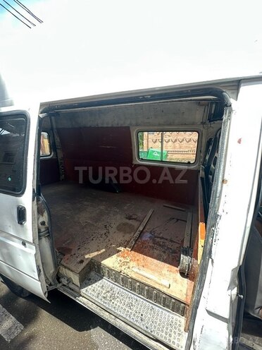 Ford Transit-7