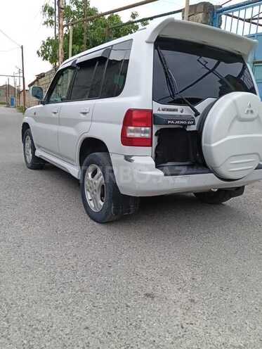Mitsubishi Pajero io-6