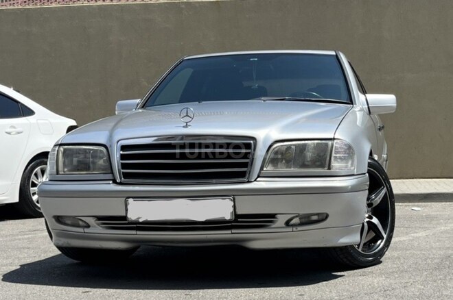 Mercedes C 200-1