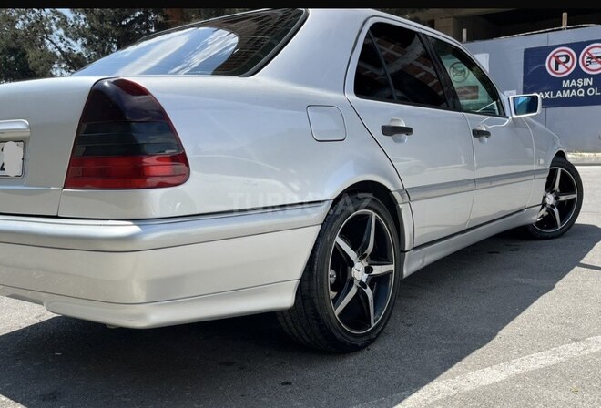 Mercedes C 200-3