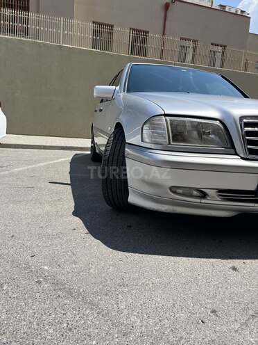 Mercedes C 200-6