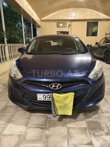 Hyundai Elantra-1