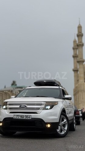 Ford Explorer-1