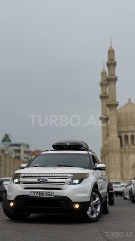 Ford Explorer-17