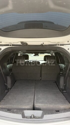 Ford Explorer-14