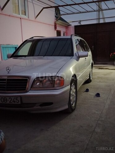 Mercedes C 180-7