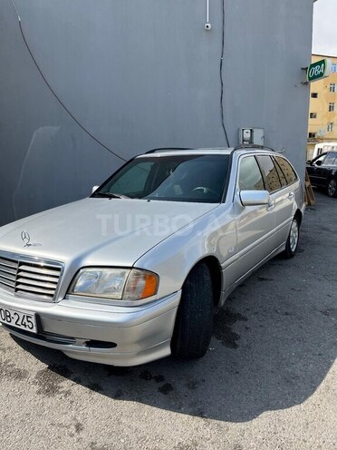 Mercedes C 180-3