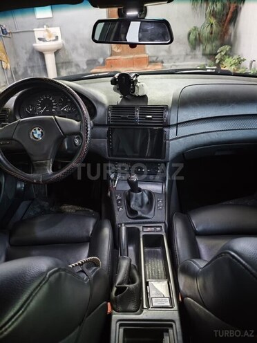 BMW 318-2