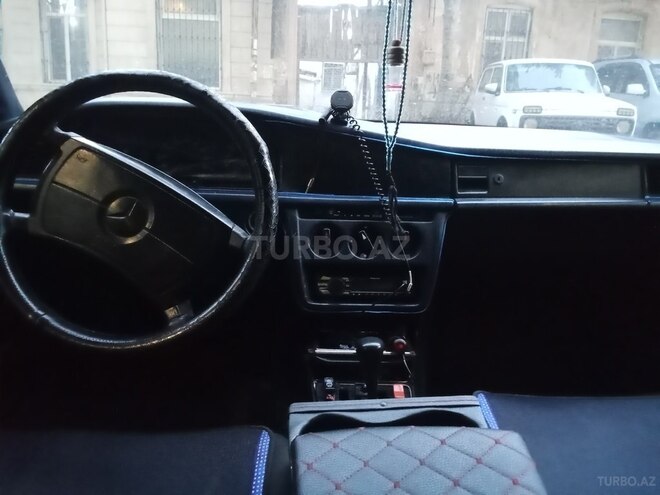 Mercedes 190-7
