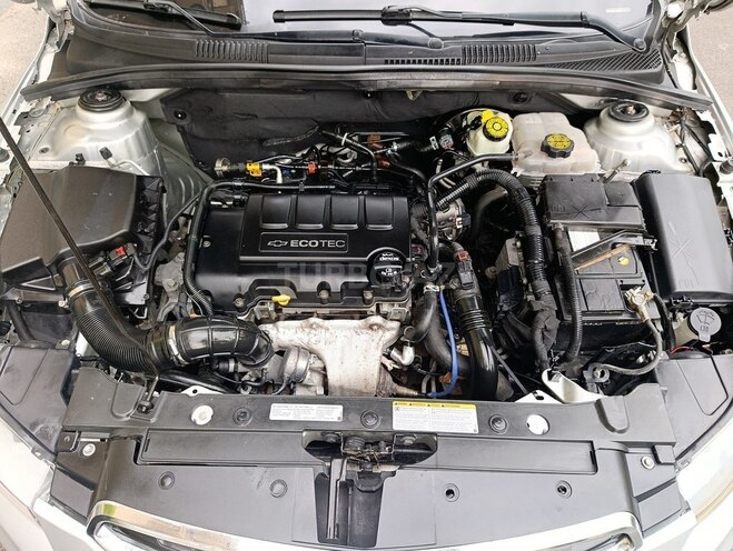 Chevrolet Cruze-4