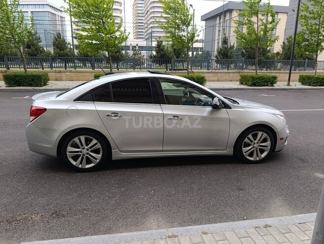 Chevrolet Cruze-11