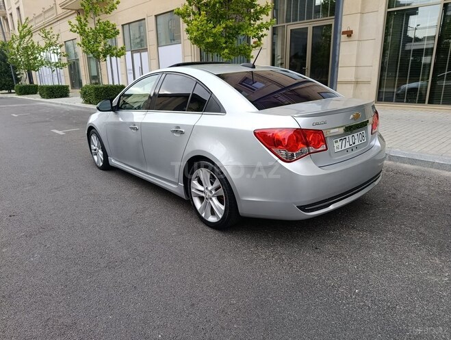 Chevrolet Cruze-14