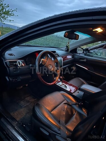 Toyota Camry-7