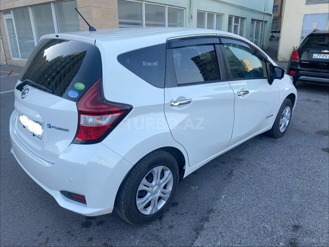 Nissan Note-4