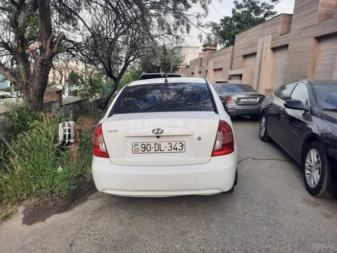 Hyundai Accent-9