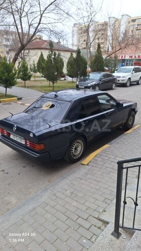 Mercedes 190-5