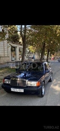 Mercedes 190-10