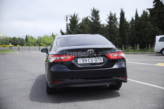 Toyota Camry-6