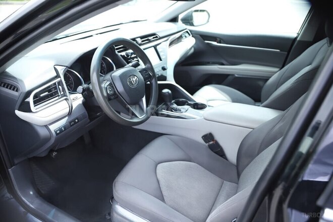 Toyota Camry-9