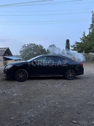 Toyota Camry-9