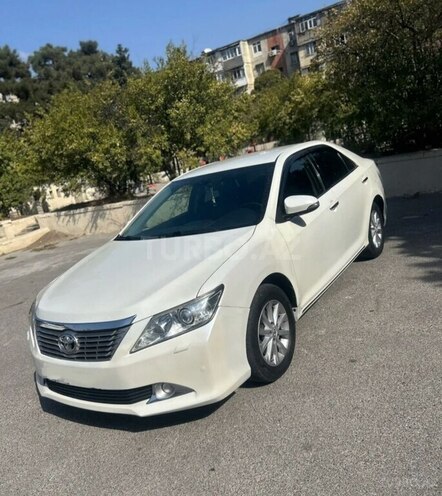 Toyota Camry-3