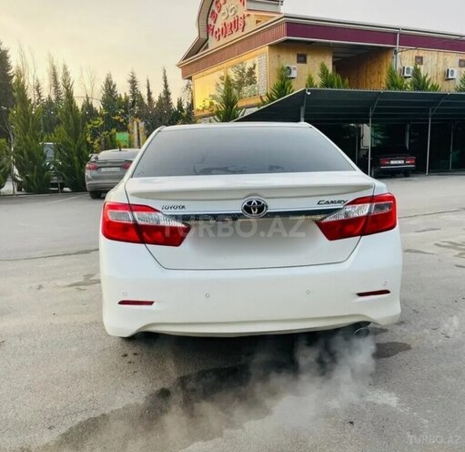 Toyota Camry-2