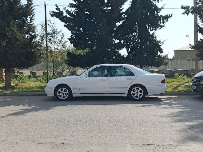 Mercedes E 240-6