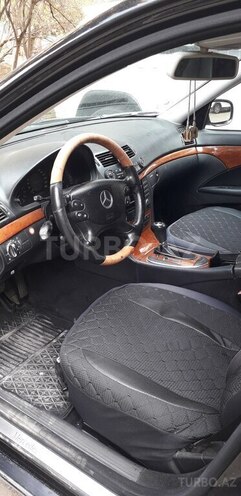Mercedes E 220-3