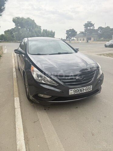Hyundai Sonata-4
