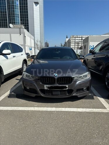 BMW 335-1