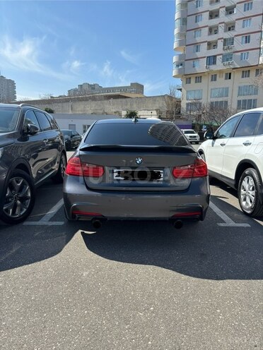 BMW 335-2