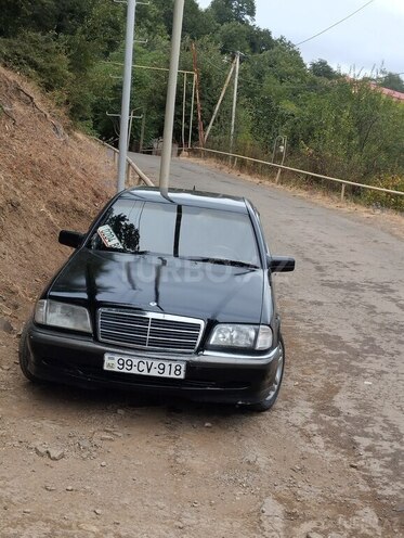 Mercedes C 200-1