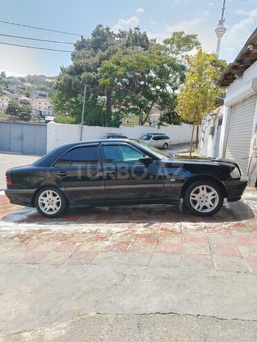 Mercedes C 200-7