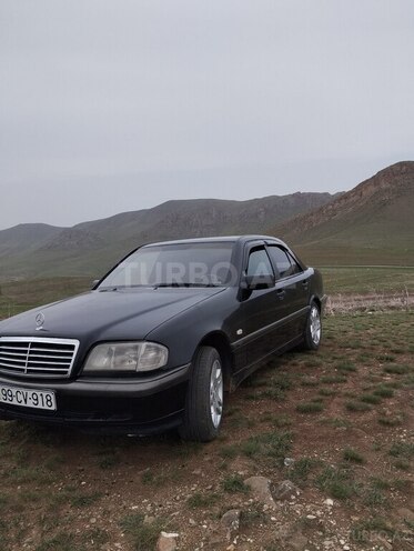 Mercedes C 200-11
