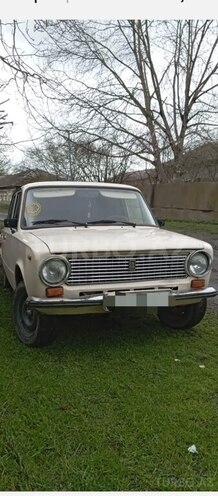 LADA (VAZ) 21011-1