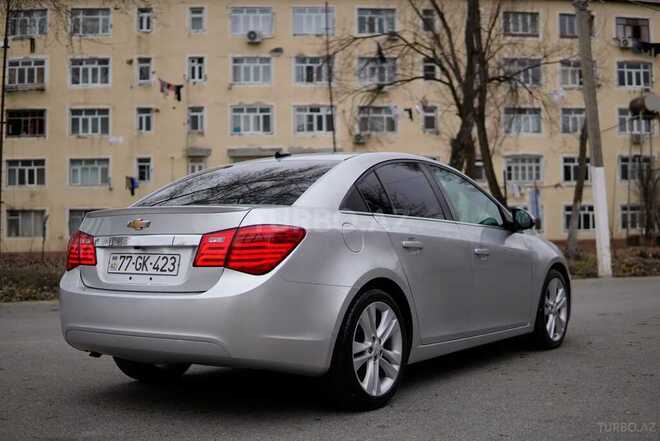 Chevrolet Cruze-9