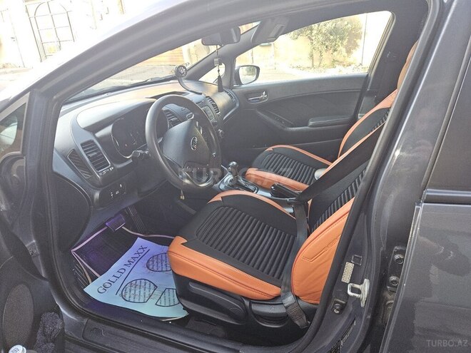 Kia Forte-16