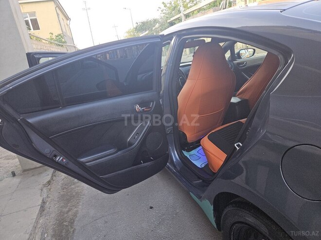Kia Forte-14