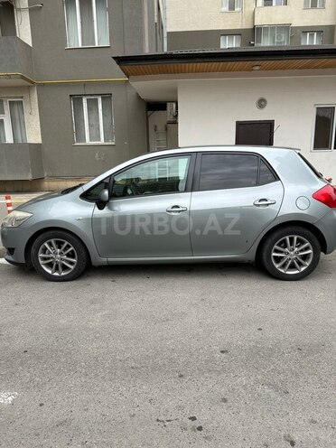 Toyota Auris-7