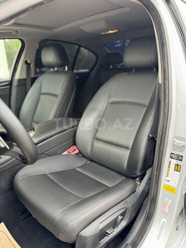 BMW 528-13