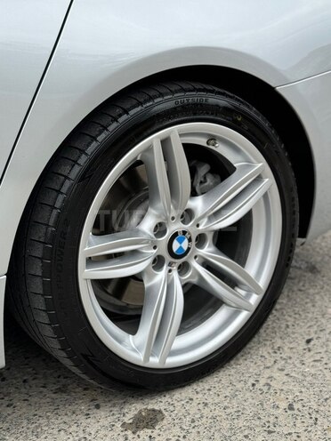BMW 528-21