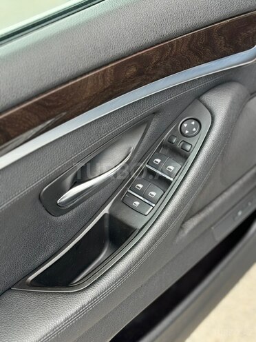 BMW 528-17