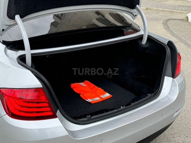 BMW 528-19