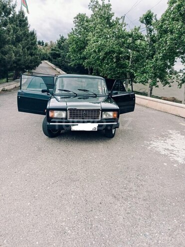 LADA (VAZ) 2107-1